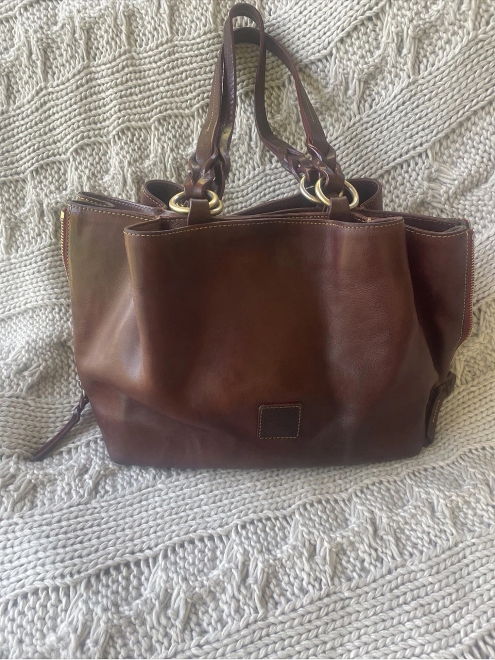 🤎❤️Dooney & Bourke Side Zip Barlow Shoulder Bag Florentine Leather -Chestnut- - Picture 3 of 16